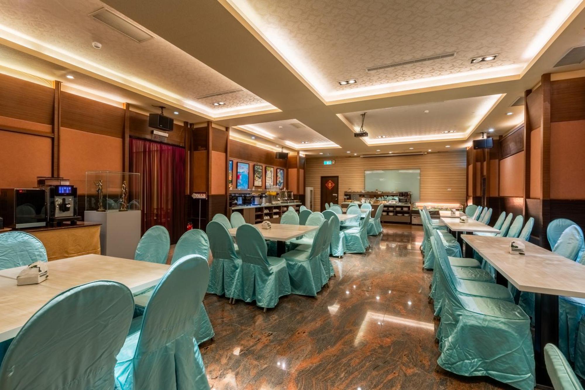 Fu Hsiang Hotel Yilan Exterior photo