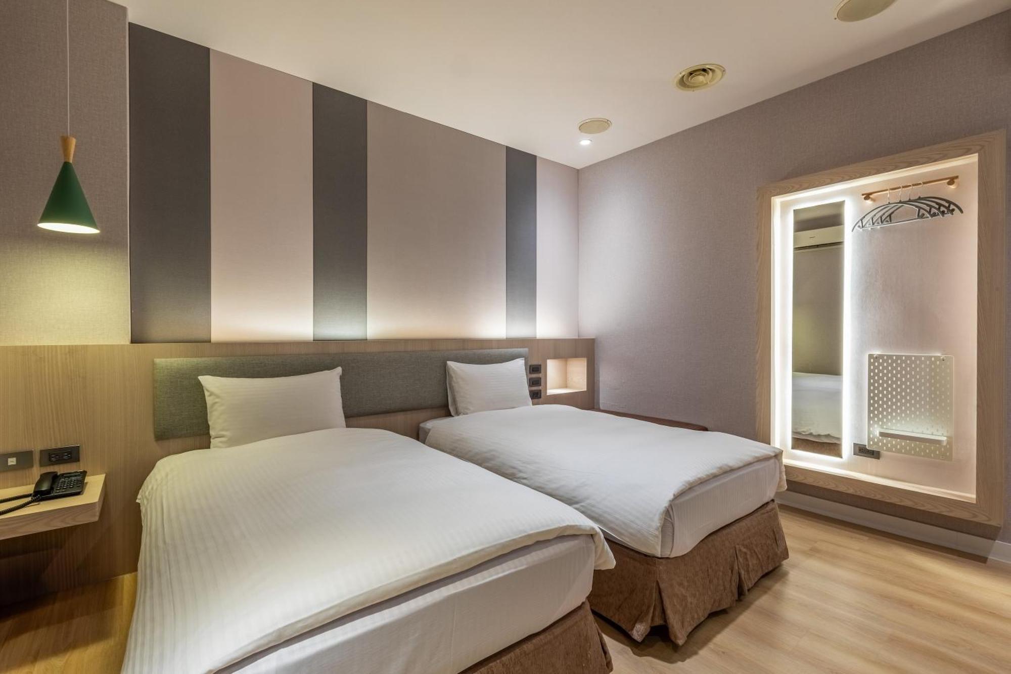 Fu Hsiang Hotel Yilan Exterior photo